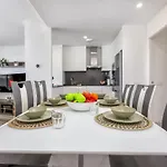 Vivi Homes - Pool, Golf & Terrace Διαμέρισμα *