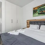 Διαμέρισμα Vivi Homes - Pool, Golf & Terrace