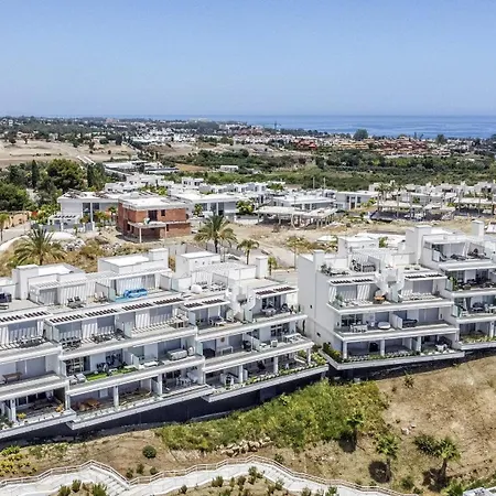 Vivi Homes - Pool, Golf & Terrace * 埃斯特波纳