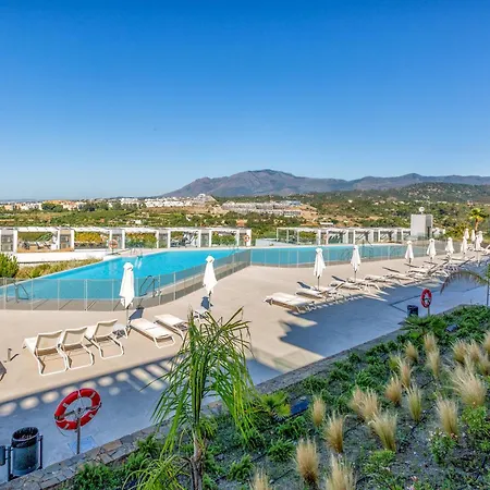 Vivi Homes - Pool, Golf & Terrace Appartement *